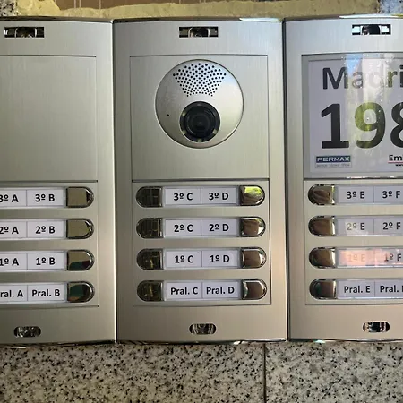 Piso Avenida De Madrid アパート