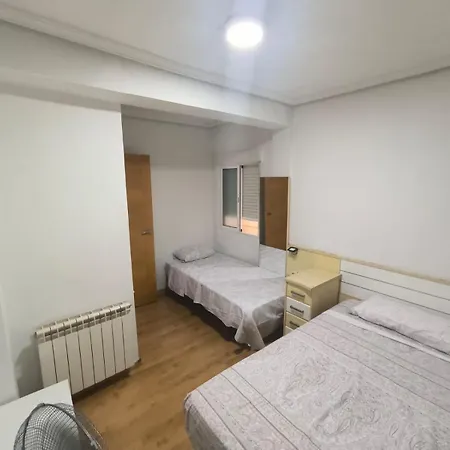 Piso Avenida De Madrid *