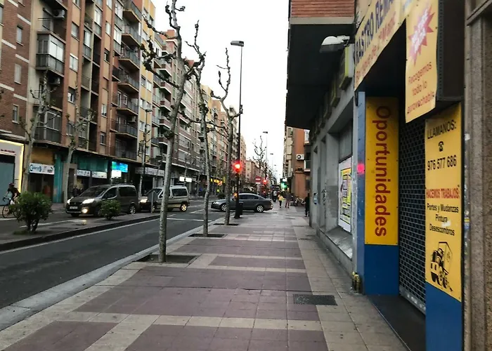Piso Avenida De Madrid *